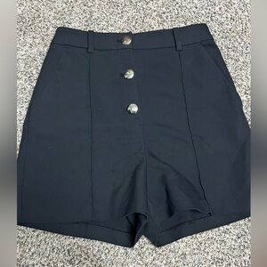 Shorts from Zara never worn!